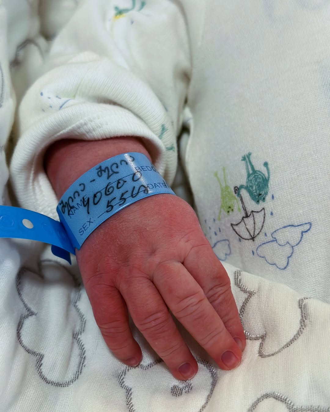welcome-to-the-world-baby-nicholas1106-1750452495.2025 (1).jpg